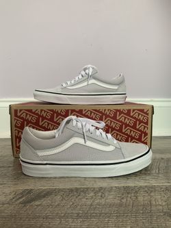 Girls/Women’s shoes lot