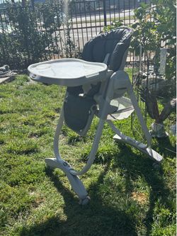 CHICCO HIGH CHAIR