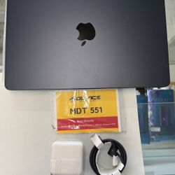 Apple Macbook AIR 13” / M4 / 2025 / 16GB / 256GB