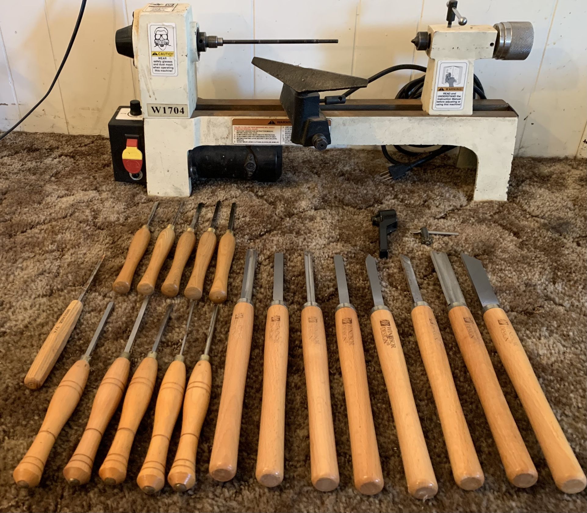 Shop Fox W1704 Wood Lathe for Sale in Castle Rock, WA OfferUp