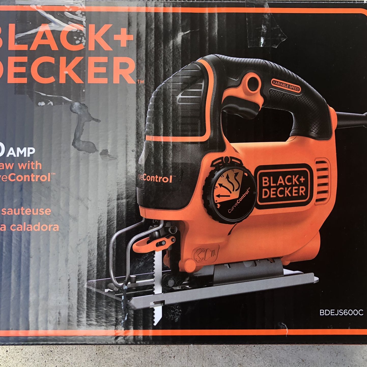 Black  Decker Amp Jigsaw w/ Curve Control BDEJS600C for Sale in  Encinitas, CA OfferUp