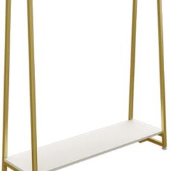 Floorstanding Clothes Rail, Iron Clothing Storage Display Rack with 2-Tier Wood Storage Shelves, Versatile Coat Rail for Displaying Clothes, Gold(Size