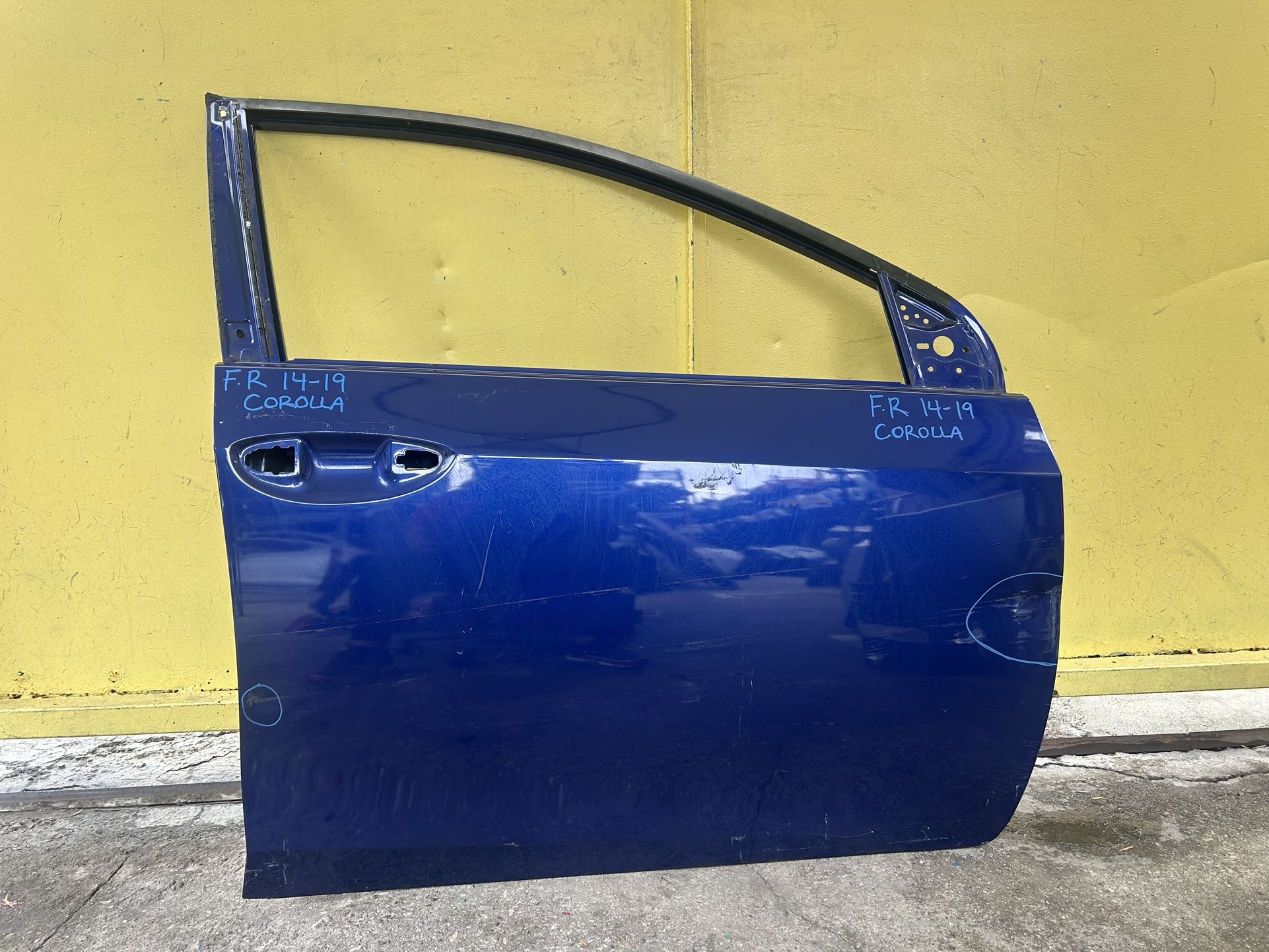 2014-2019 TOYOTA COROLLA FRONT PASSENGER SIDE DOOR SHELL