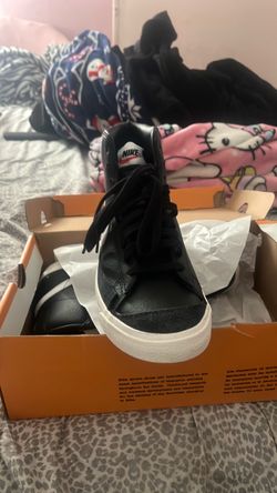 Blazer mid 77 shoes Nike