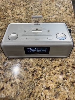 iHome alarm clock
