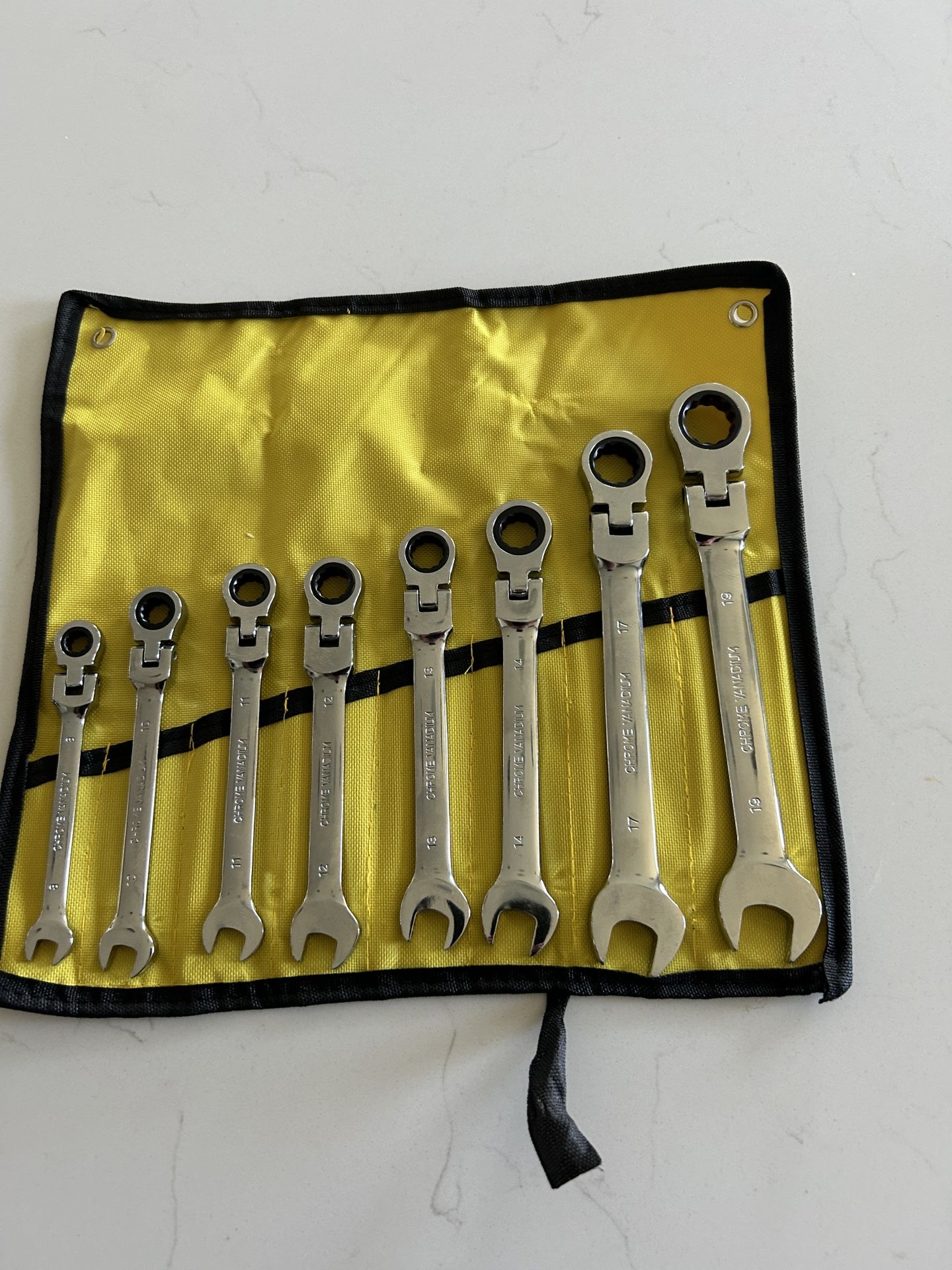 8 Piece Ratchet Combination Flex Head Wrench Set
