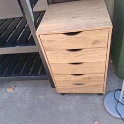 5 Drawer Lateral file cabinet