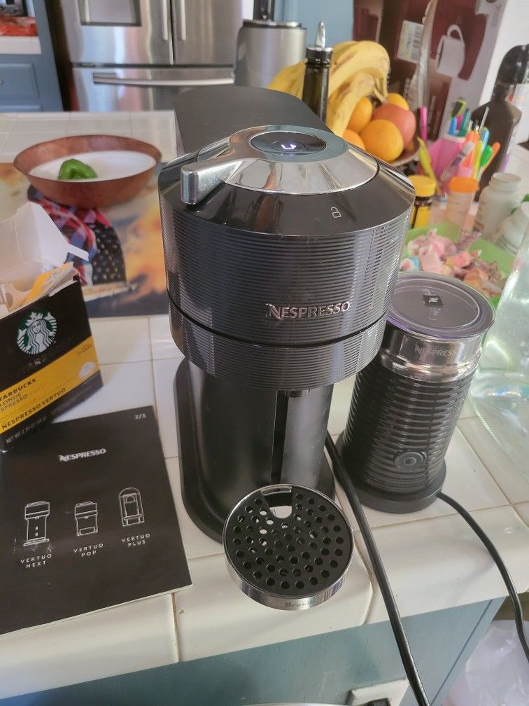 Nespresso Vertuo Next & Aeroccino Milk Frother – Like New! ☕