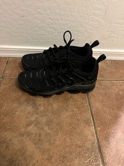 Nike black vapor maxes