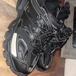 Balenciaga Tracks tripe black not led 