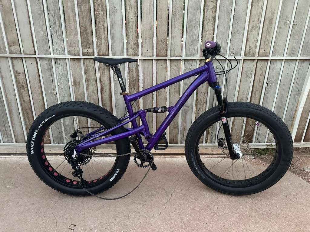 Gravity Quigley Fat Tire Mountain Bike