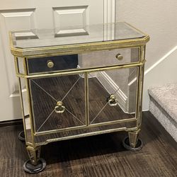 Zgallerie Borghese Mirrored Nightstand