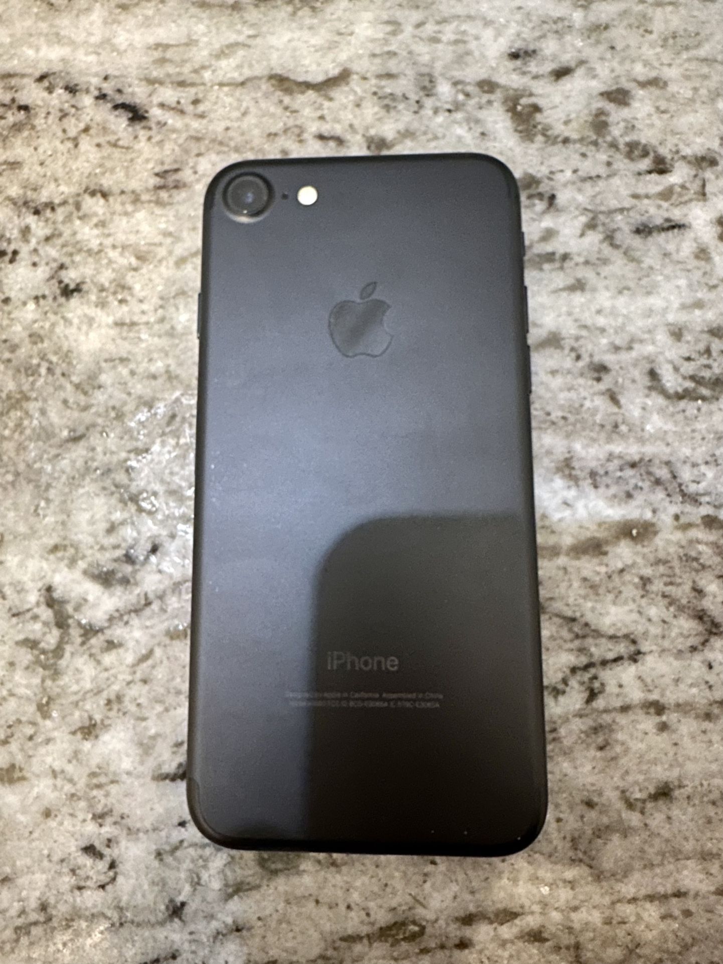 AT&T Apple iPhone 7 32GB Factory Unlocked