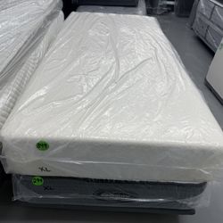 TWIN XL TEMPURPEDIC MATTRESS & BOX SPRING BED SET