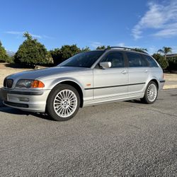BMW Wagon 