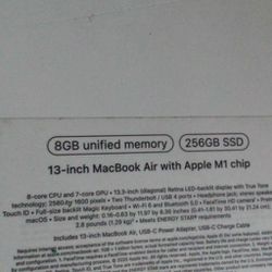 13 Inch Apple Macbook-