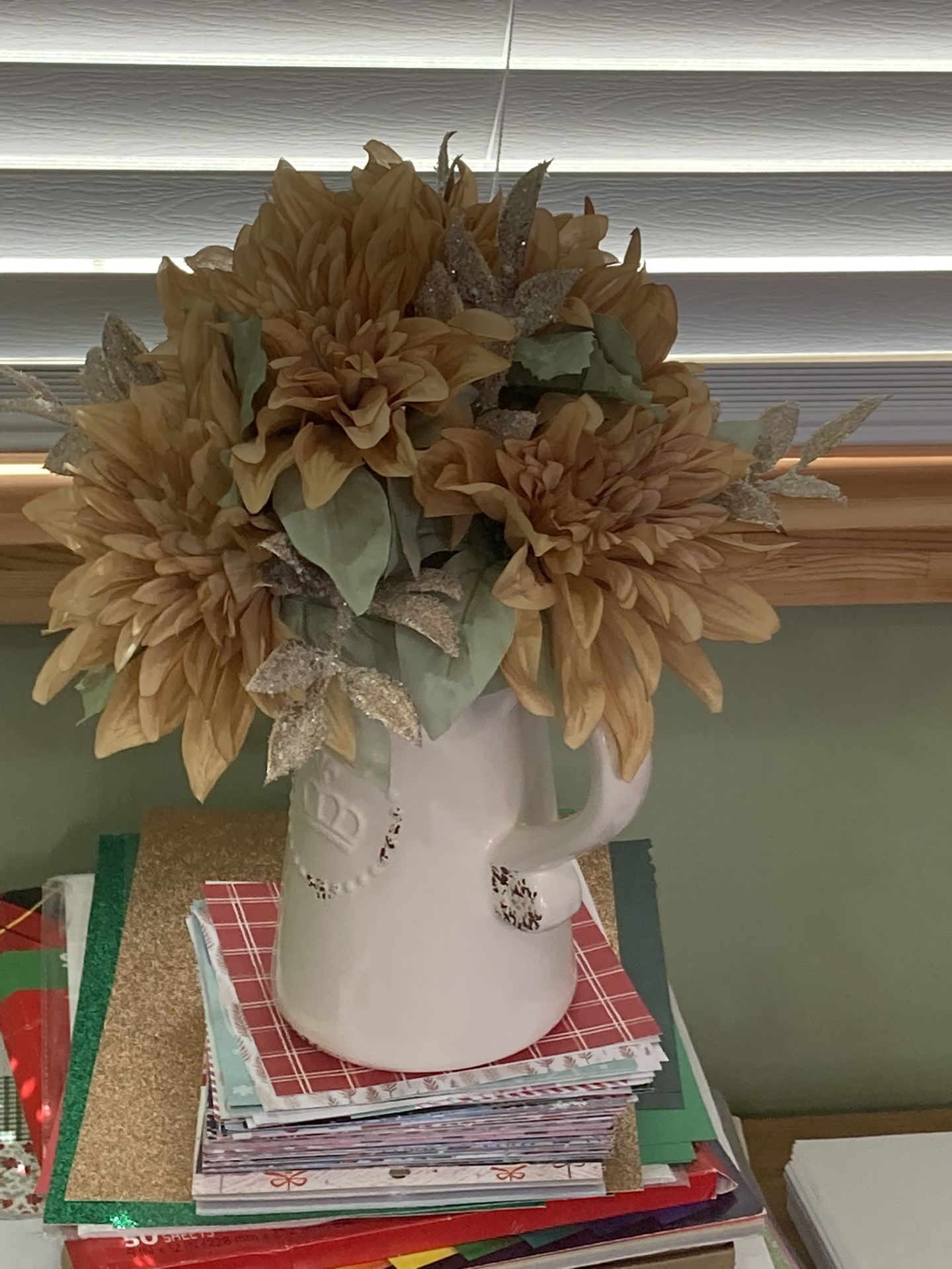 $6 Floral Centerpiece