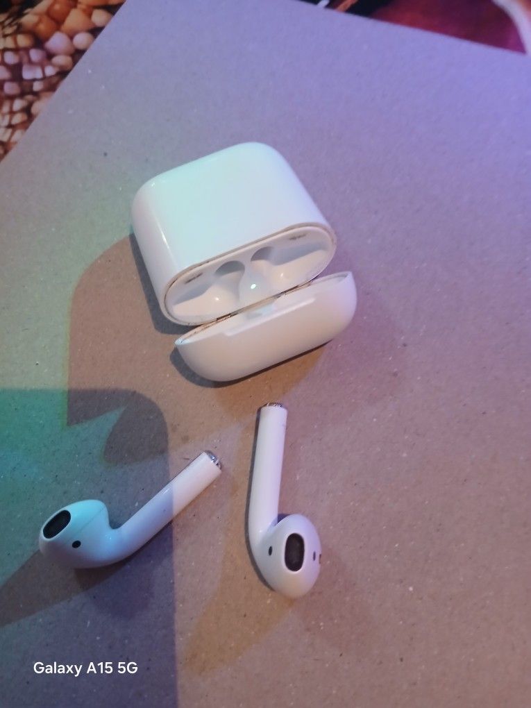 Apple Airpods