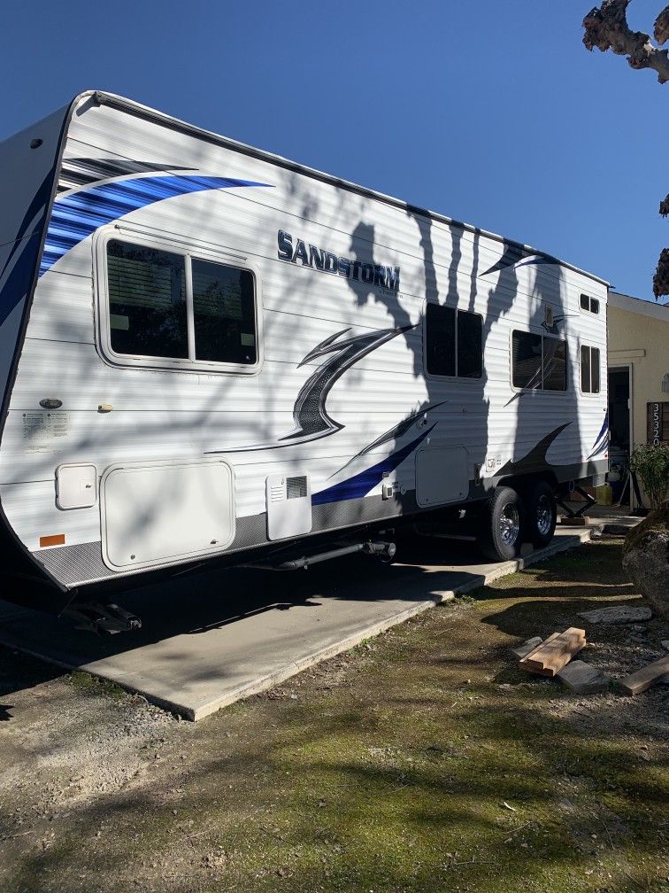 2013 Sandstorm T243slc Toyhauler