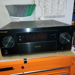 Pioneer Elite SC-75 A/V receiver.