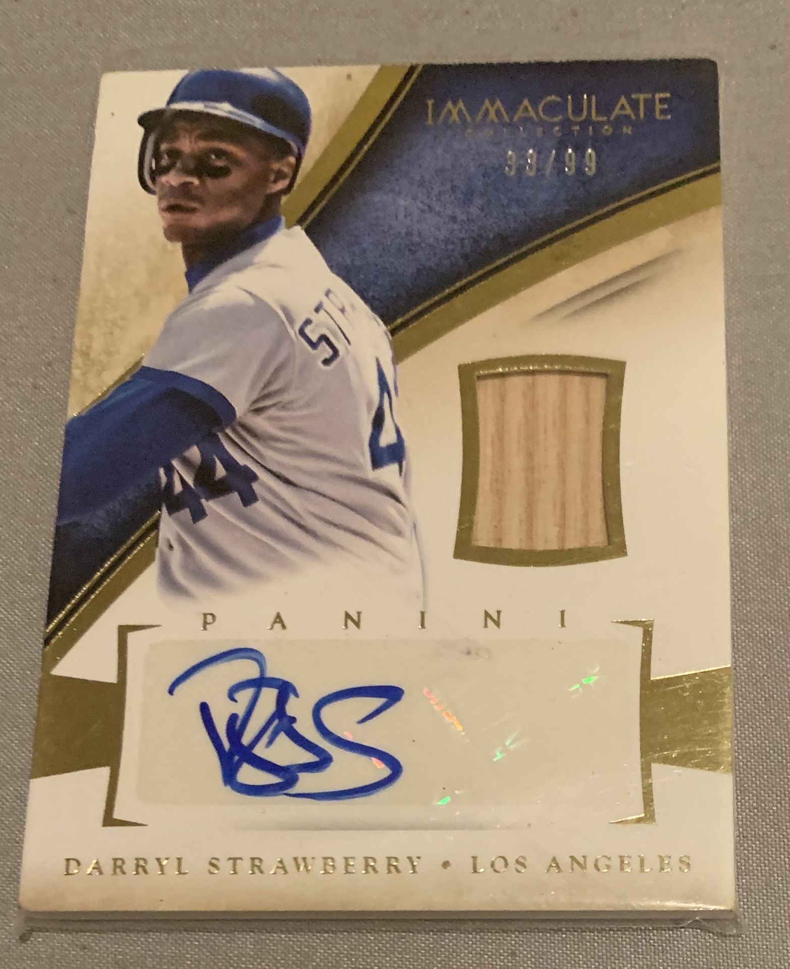 ⚾️Sleeved Panini Autographed and authentic bat piece Darryl Strawberry Baseball⚾️