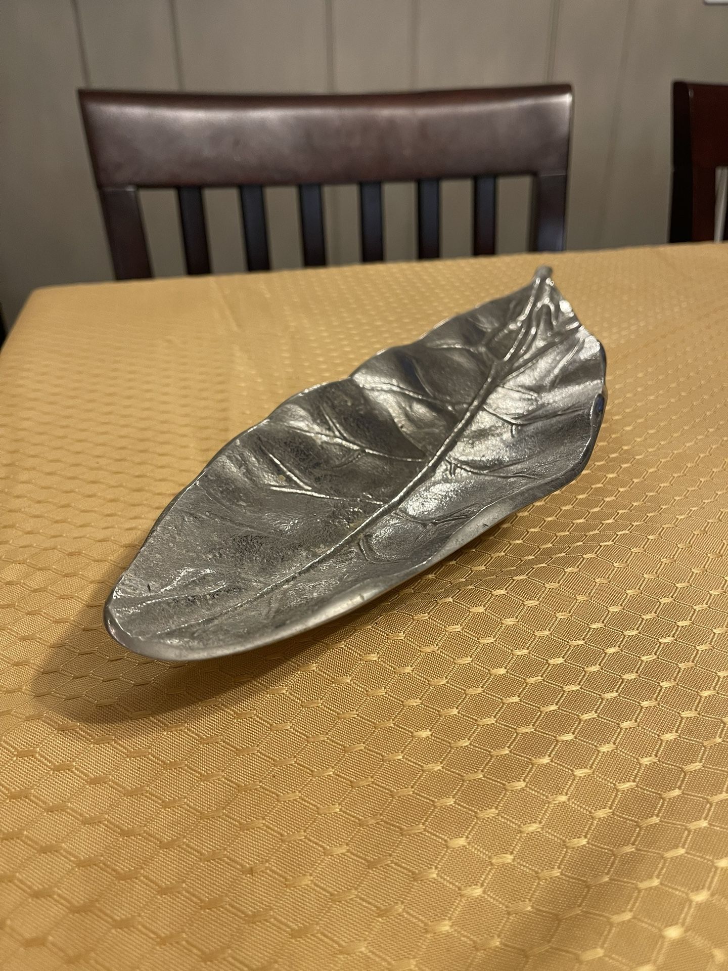 Leaf Plate (Handcrafted In India) 