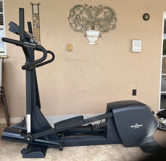 NordicTrack CX 995 elliptical exerciser trainer workout

