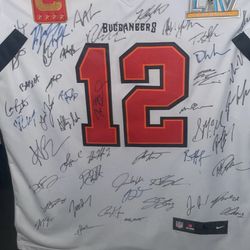 Tom Brady Autographed Super Bowl Jersey