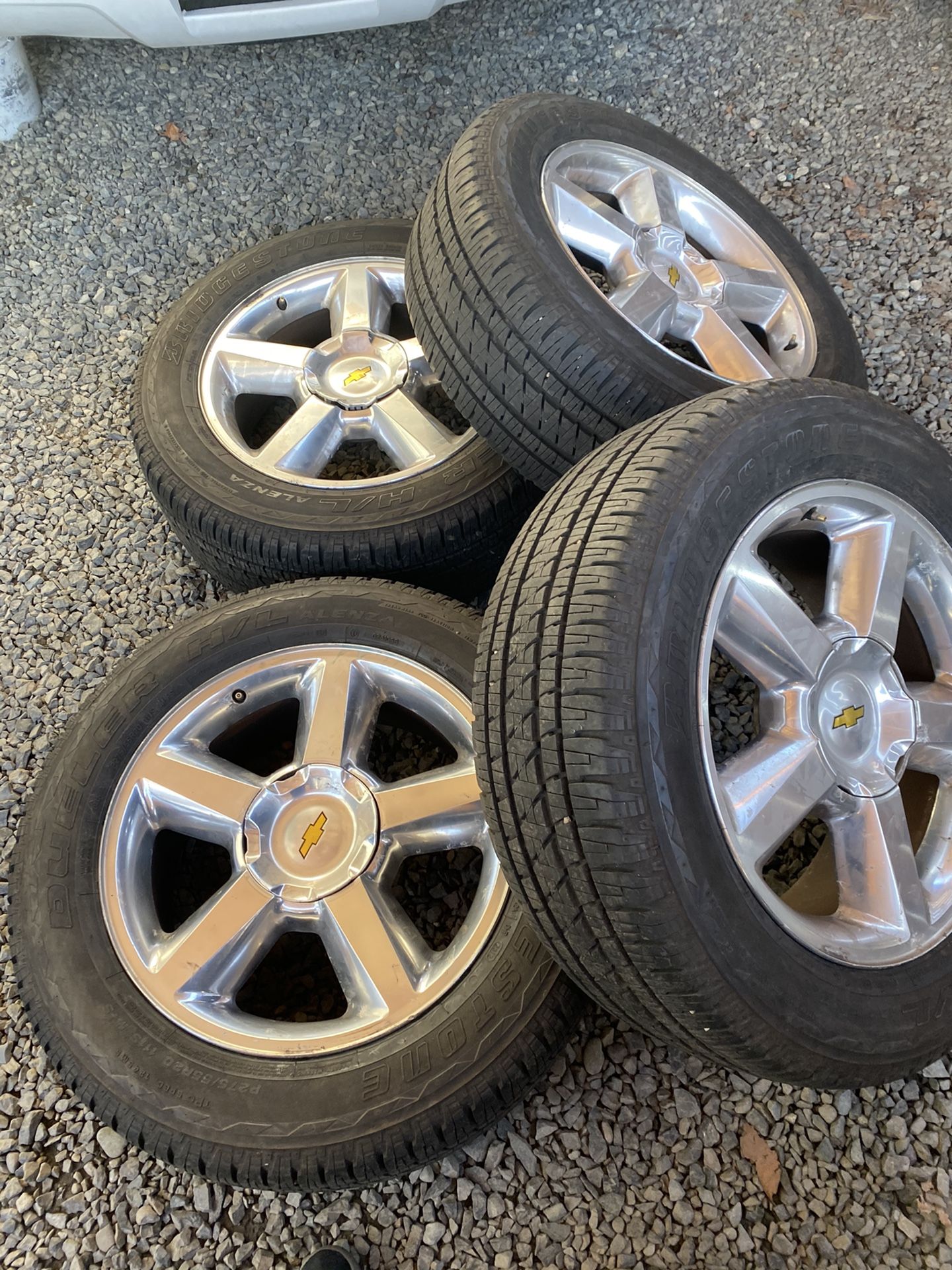 Chevy Silverado Tahoe suburban oem wheels and tires 20