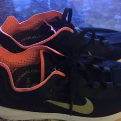 Nike Mayfly Lite Si Women's Sneakers, Size 6