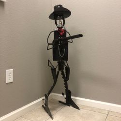 Handcrafted, Metal cowboy statue 👍
