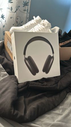AirPod Maxes