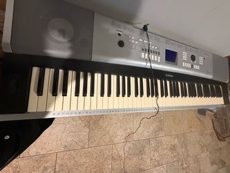 Yamaha  Piano