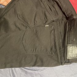 Brand New Never Worn Women’s Balck  Levi’s 