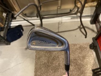 Titleist 981 DCI irons. Stiff shaft. 3-pw