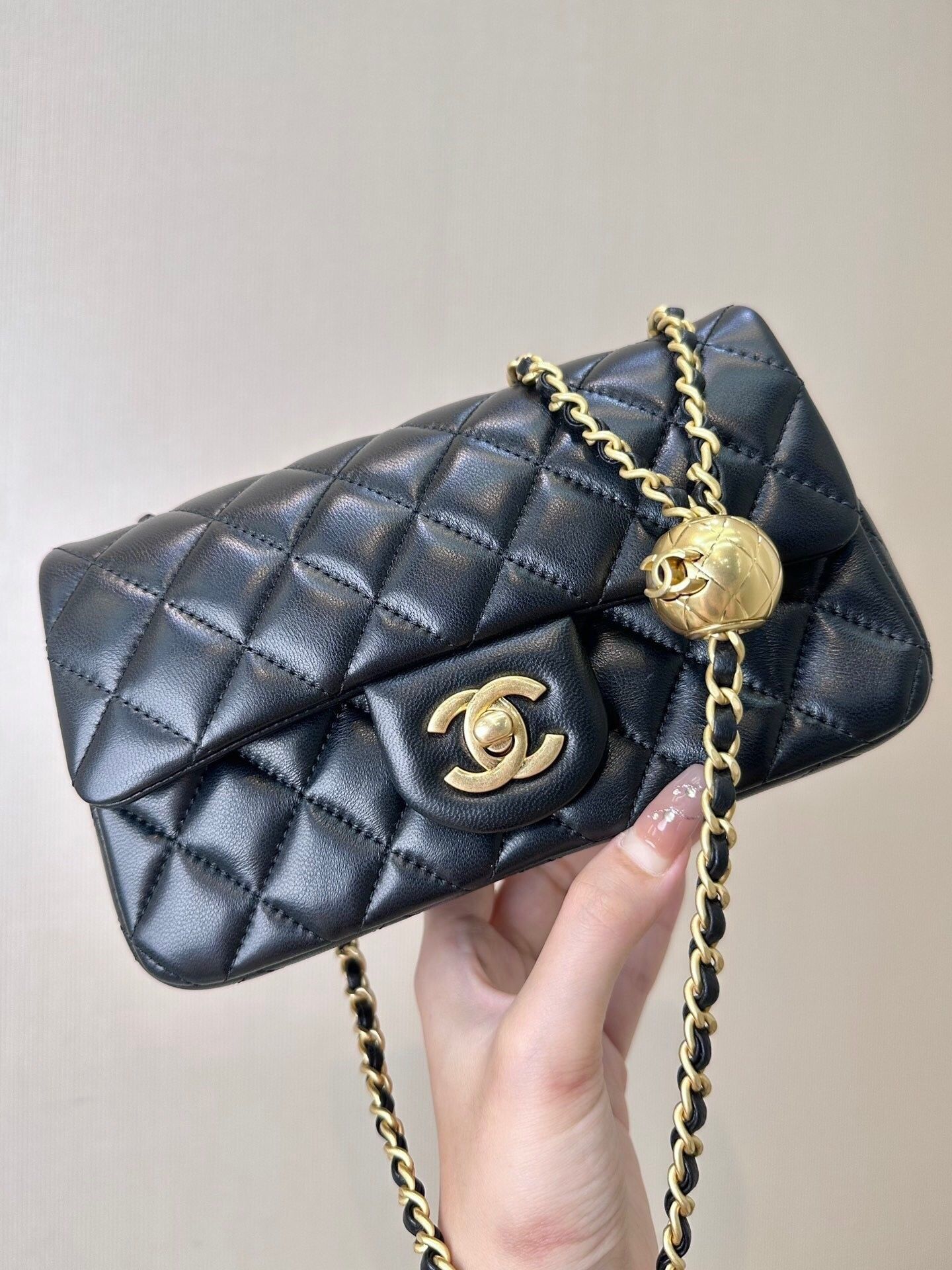 New Ladies 𝐂𝐂 𝐂𝐡𝐚𝐧𝐞𝐥 Bag