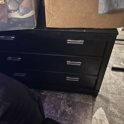 3 Drawer Wooden Black Dresser
