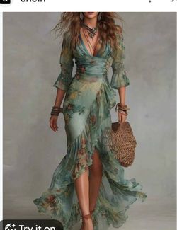 Green floral maxi dress size small new with ruffle hem and bell sleeves #boho #festival