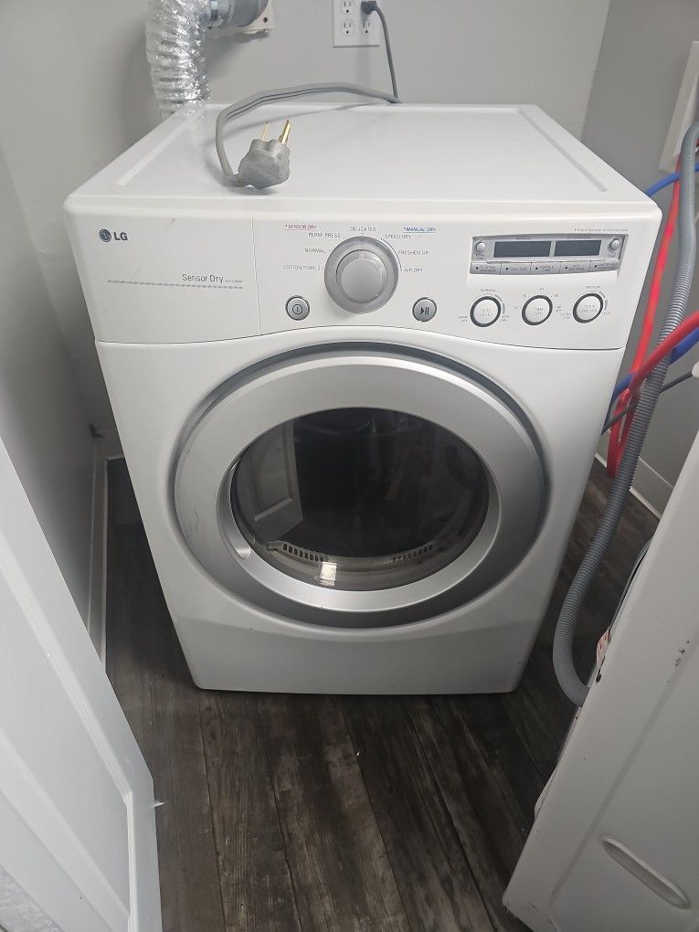 LG Electric Dryer