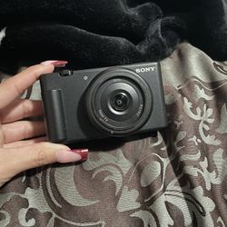 Sony ZV1-F vlogging camera