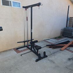 Lat Pulldown Machine 