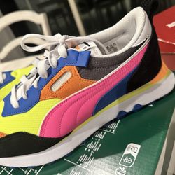 Puma sneakers 