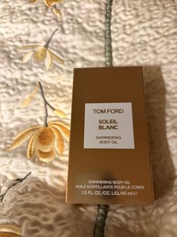 TOM FORD SOLEIL BLANC SHIMMERING BODY OIL