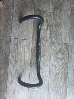 Roadbike handle bar clamping 31.8    size  420mm
