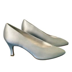 Vintage Stuart Weitzman Champagne Satin Heels Great Condition 7.5 