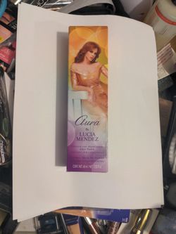 Lucia Mendez Perfume