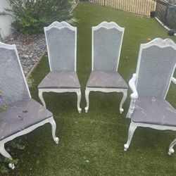 Free Chairs 