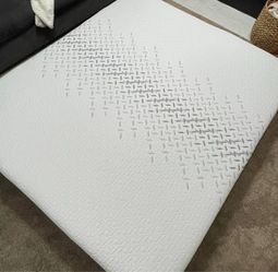 Nectar Premier Memory Foam, Cal King, Like New, Perfect Condition