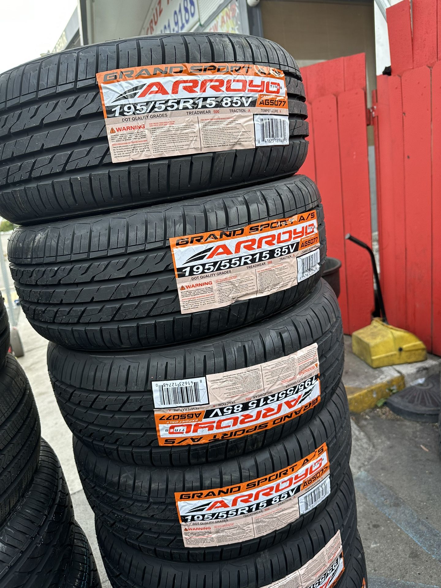 195/65r15 Arroyo Tires Nuevas Con 45,000 Millas De Garantía Las 4 for