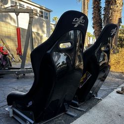 Buckets Seats 